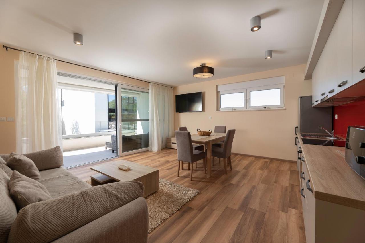 Waterfront Apartments Pia - Marija مالينسكا المظهر الخارجي الصورة